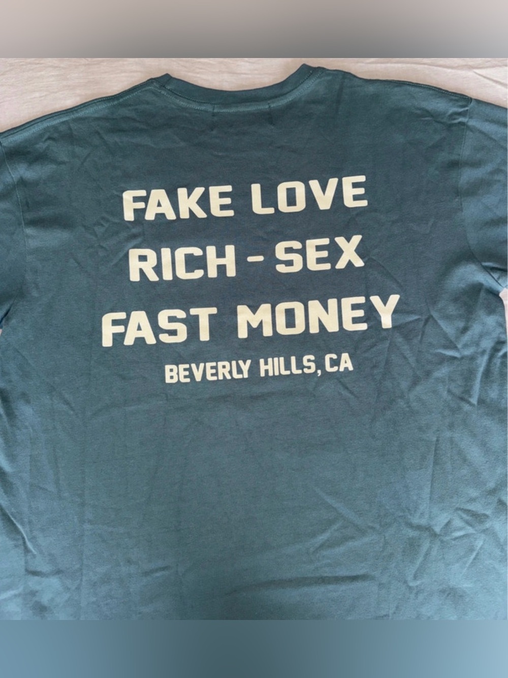 *141. Hotel Homme Femme Tee - Picture 5 of 7